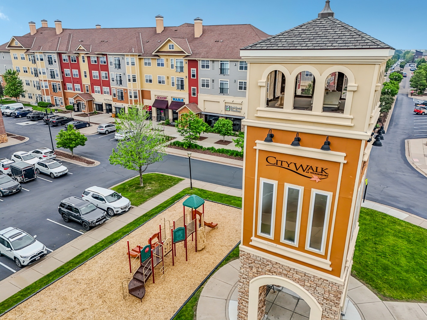 City-Walk-at-Woodbury-Apartments-street-view